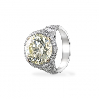 Flourish Round Brilliant Diamond Pave Setting Ring