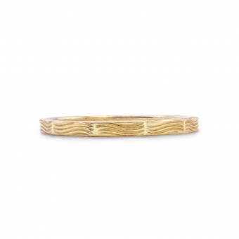 Solid Gold Wavy Pattern Ring