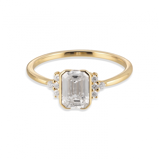 Regal Sparkle Ring