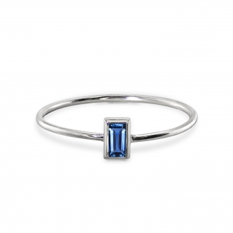 Solitaire Vertical Set Baguette Gemstone Gold Thin Ring