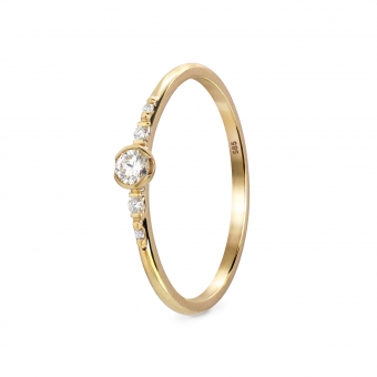 Engagement Ring with 5 Diamonds