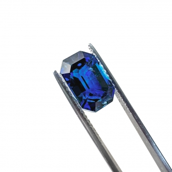 Loose Royal Blue Sapphire 1.28ct Octagon Cut Gemstone