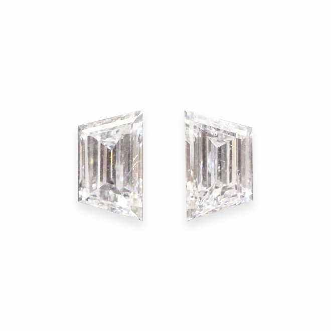 0.65ct Loose Diamond Trapezoid Shape Pair Side Stones