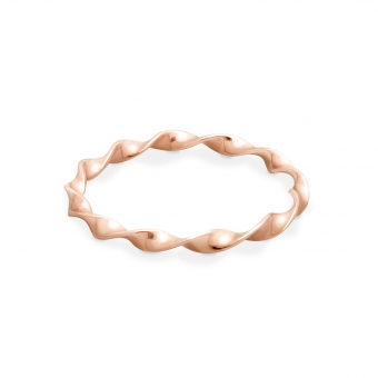 Beautiful Twisted Gold Ring