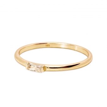Gold Ring With Baguette Diamond