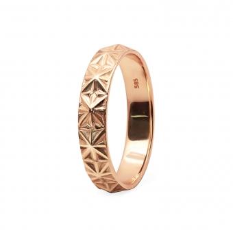 Eight Petals Pattern Gold Ring
