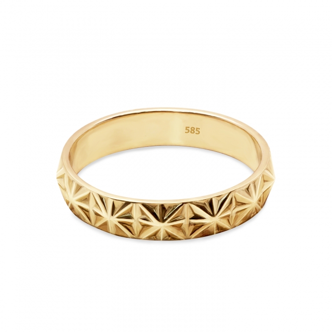 Eight Petals Pattern Gold Ring
