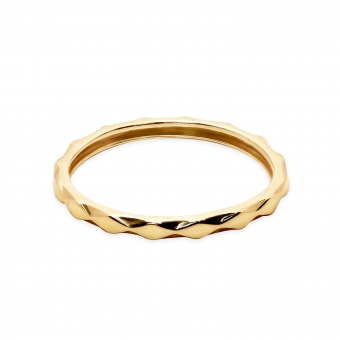 Diamond Shaped Pattern Gold Ring