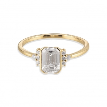 Regal Sparkle Ring